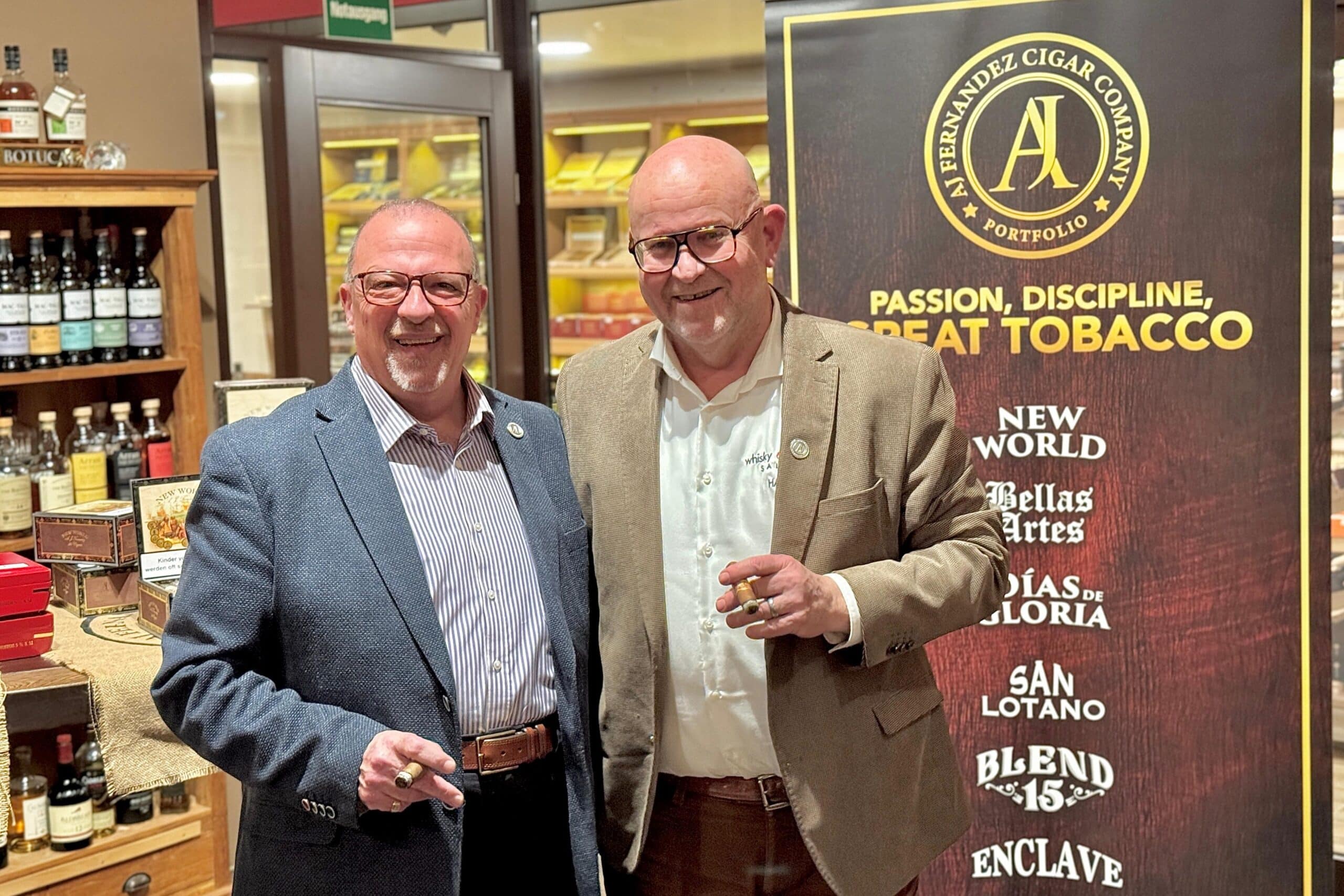 Steven Kron (AJ Fernandez Cigars) und Han Hilderink (whisky & cigar salon)