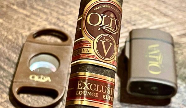 Neu und nur im whisky & cigar salon: Oliva Exclusive Lounge Edition.