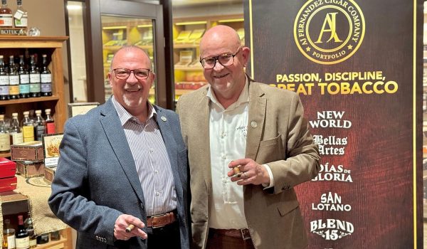 Steven Kron (AJ Fernandez Cigars) und Han Hilderink (whisky & cigar salon)