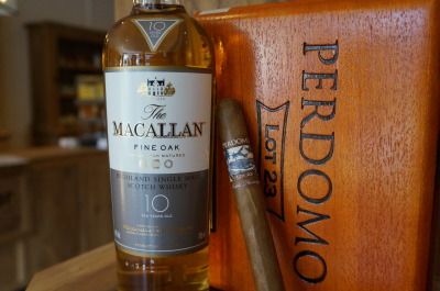 Macallan 10y & Perdomo Lot 23 - whisky & cigar salon